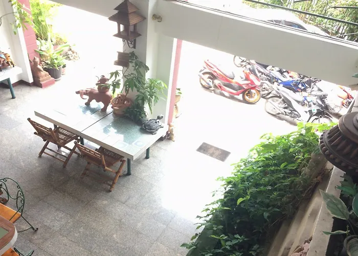 Hotel Baan Khun Mae Bangkok