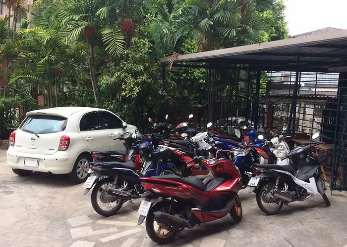 Baan Khun Mae Hotel